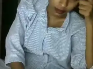 Chaturbate Live Sex Cam of avery_lust01