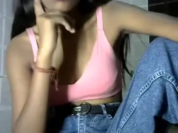 Chaturbate Live Sex Cam of avery_lust01