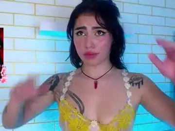 Chaturbate Live Sex Cam of dominic_queen