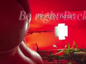 Chaturbate Live Sex Cam of enyollbloss