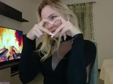 Chaturbate Free Porn Cam of xxxhoneyxx