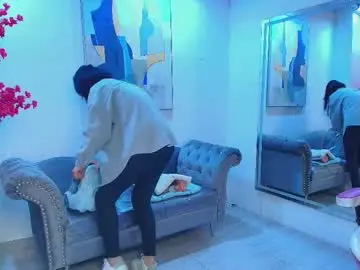 Chaturbate Watch Live Sex Cams of myla_evans