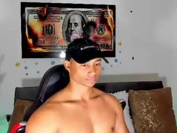 Chaturbate Nude Webcam of nathan_sexy247
