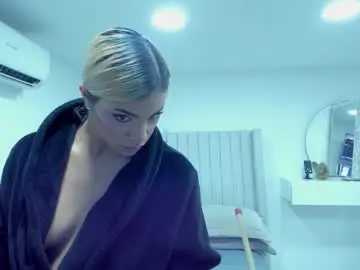 Chaturbate Sex Cam of shelynna_azzul