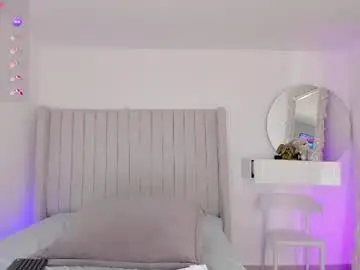Chaturbate Live Sex Cam of shelynna_azzul
