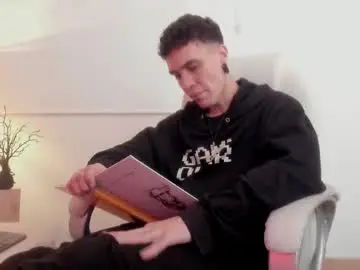 Chaturbate Free Porn Cam of dark_sun333