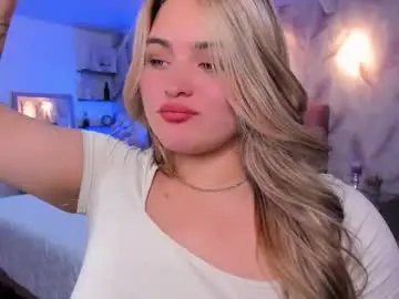 Chaturbate Live Sex Cam of luna_volk