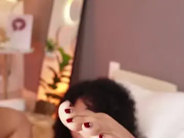 Chaturbate Free Porn Cam of oshun_25