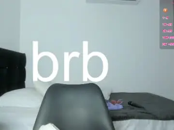 Chaturbate Live Sex Cam of kianys