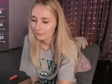 Chaturbate Watch Live Sex Cams of livyybosom