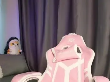 Chaturbate Live Sex Cam of _eva_queen