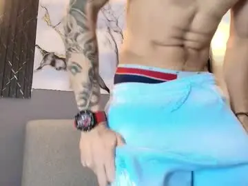 Chaturbate Live Sex Cam of davin_01