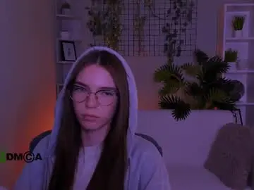 Chaturbate Live Sex Cam of emilia_fly