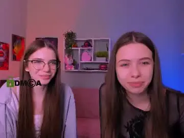 Chaturbate Free Live Porn of emilia_fly