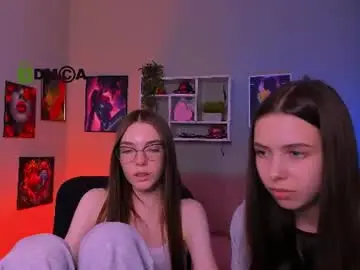 Chaturbate Live Porn of emilia_fly