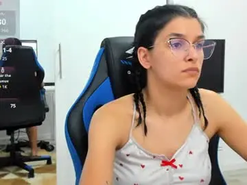 Chaturbate Adult Webcams of maya_and_guests