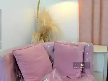 Chaturbate Sex Cam of megan_glow_