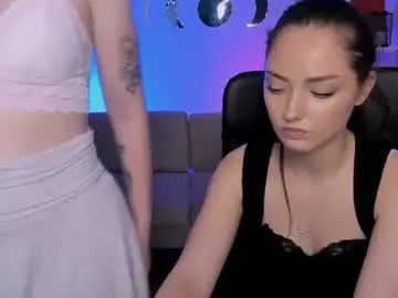 Chaturbate Live Sex Cam of miki_nikki