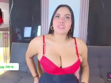Chaturbate Live Sex Cam of jeen_taylor