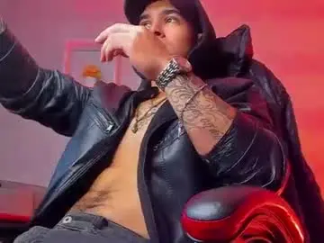 Chaturbate Best live sex cam show of master_demond