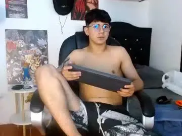 Chaturbate Watch Live Sex Cams of axel_rose20