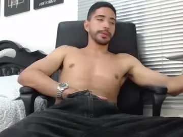 Chaturbate Live Porn of kratoswolf