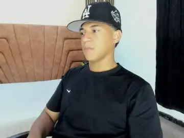 Chaturbate Sex Cam of mathy_robert