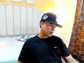 Chaturbate Private Sex Chat of mathy_robert