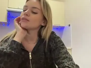 Chaturbate Live Sex of white_kitty_