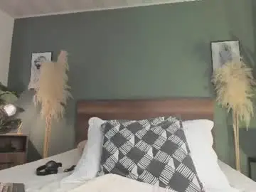 Chaturbate Live Sex Cam of novawheeler