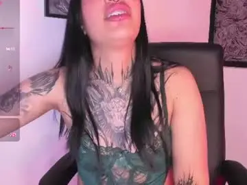Chaturbate Live Sex Cam of aleja_5
