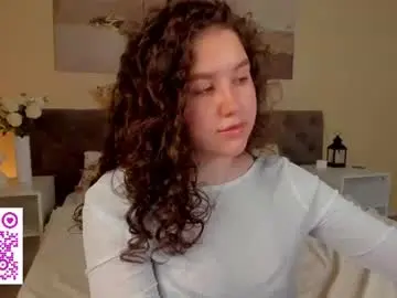 Chaturbate Free Live Porn of ariella_sol