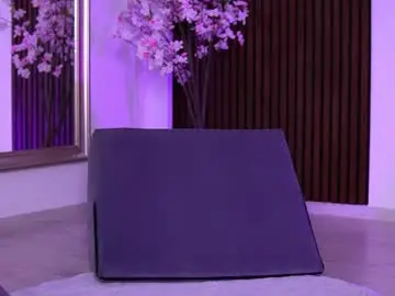 Chaturbate Best live sex cam show of vanessasimon