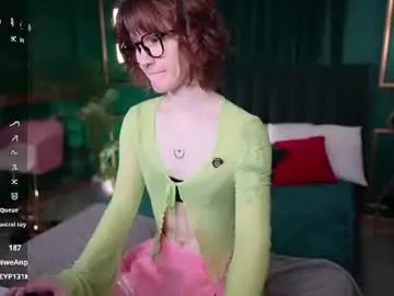 Chaturbate Live Sex Cam of aria_vox