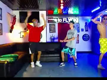 Chaturbate Live Sex Cam of flyckers