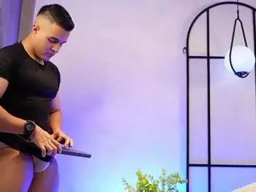 Chaturbate Sex Cam of mason_bennet