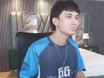 Chaturbate Live Sex Cam of michaeel_blue