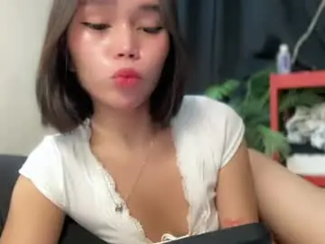 Chaturbate Live Sex Cam of lovely_cittie18