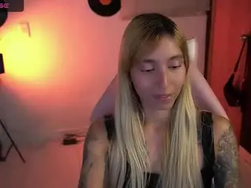 Chaturbate Live Sex of saucy_jenn1