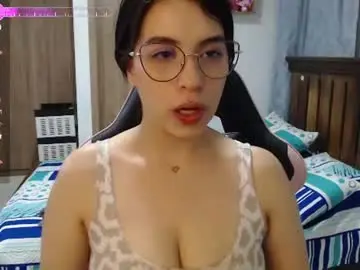 Chaturbate Best live sex cam show of camilacarter