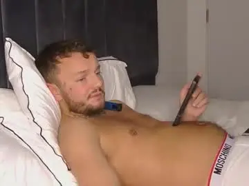 Chaturbate Nude Webcam of cutescottishlad