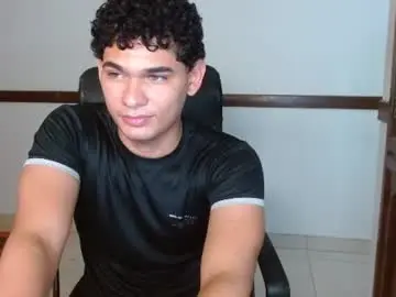 Chaturbate Best live sex cam show of zyrosxk