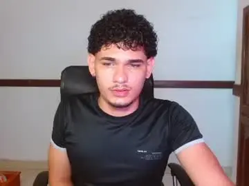 Chaturbate Live Sex Cam of zyrosxk