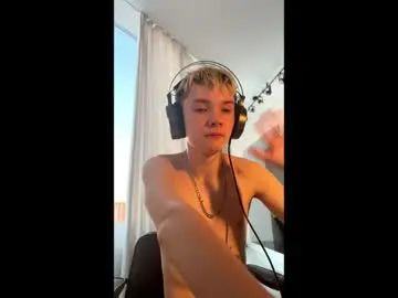 Chaturbate Live Sex Cam of belyaxx