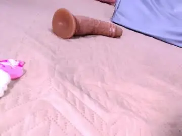 Chaturbate Nude Webcam of kira_mackenzie