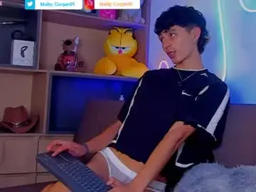 Chaturbate Live Porn of maiky__cooper01