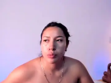 Chaturbate Watch Live Sex Cams of daniela_henaoo