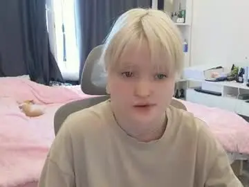 Chaturbate Live Sex Cam of gimmergirls_