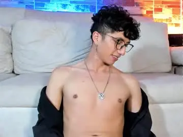 Chaturbate Sex Chat of mhatias_