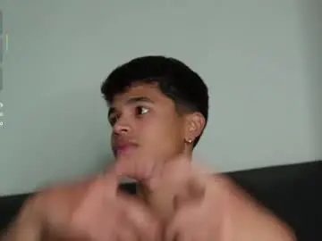 Chaturbate Live Sex Cam of dannyss__18